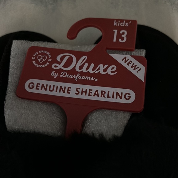 Dluxe by Dearfoams. Kids size 13. NWT. Never worn. Slip ons. - Picture 2 of 6